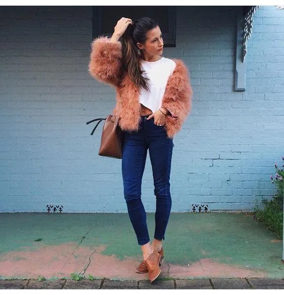 Classy Womens Furry Genuine Ostrich Feather Fur Coats Online