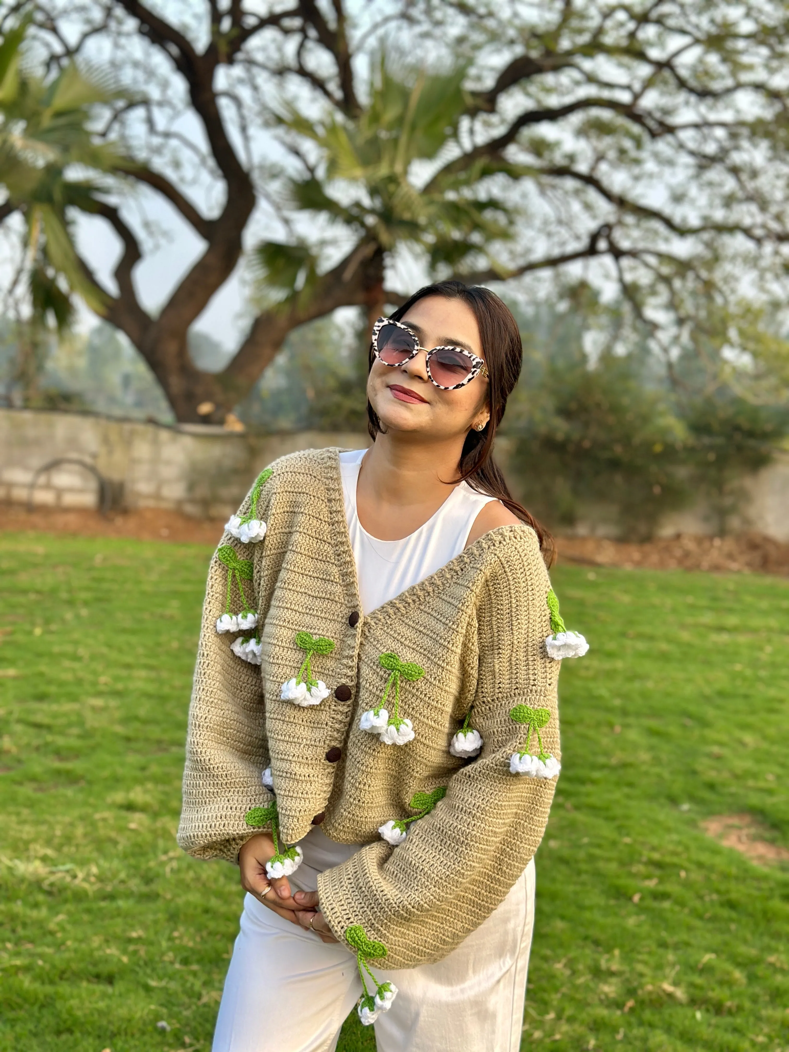 Hanging White Bell Flower Cardigan