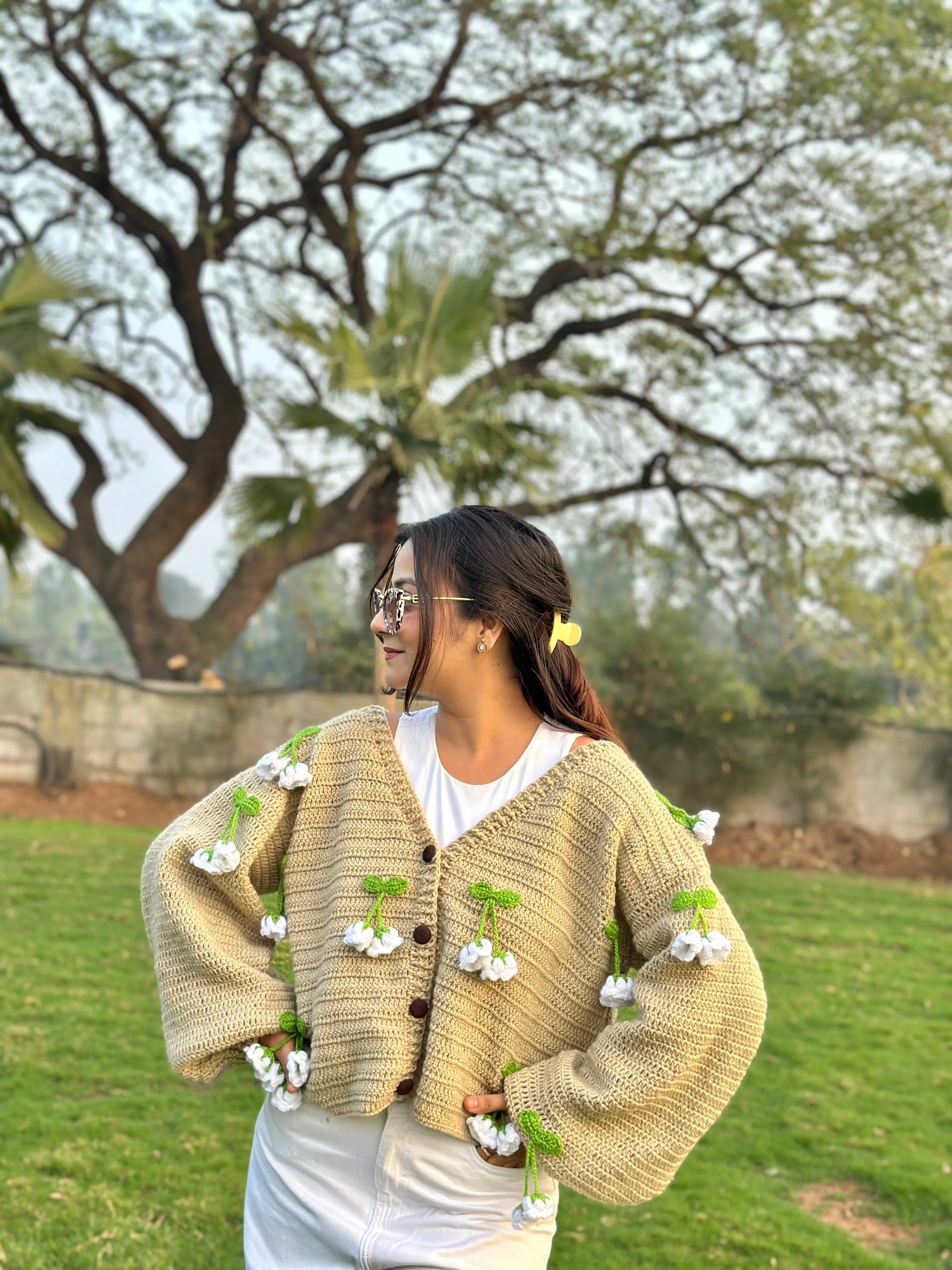 Hanging White Bell Flower Cardigan