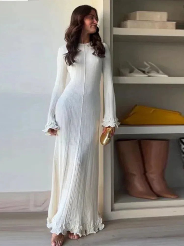 Lyla - Flattering long dress