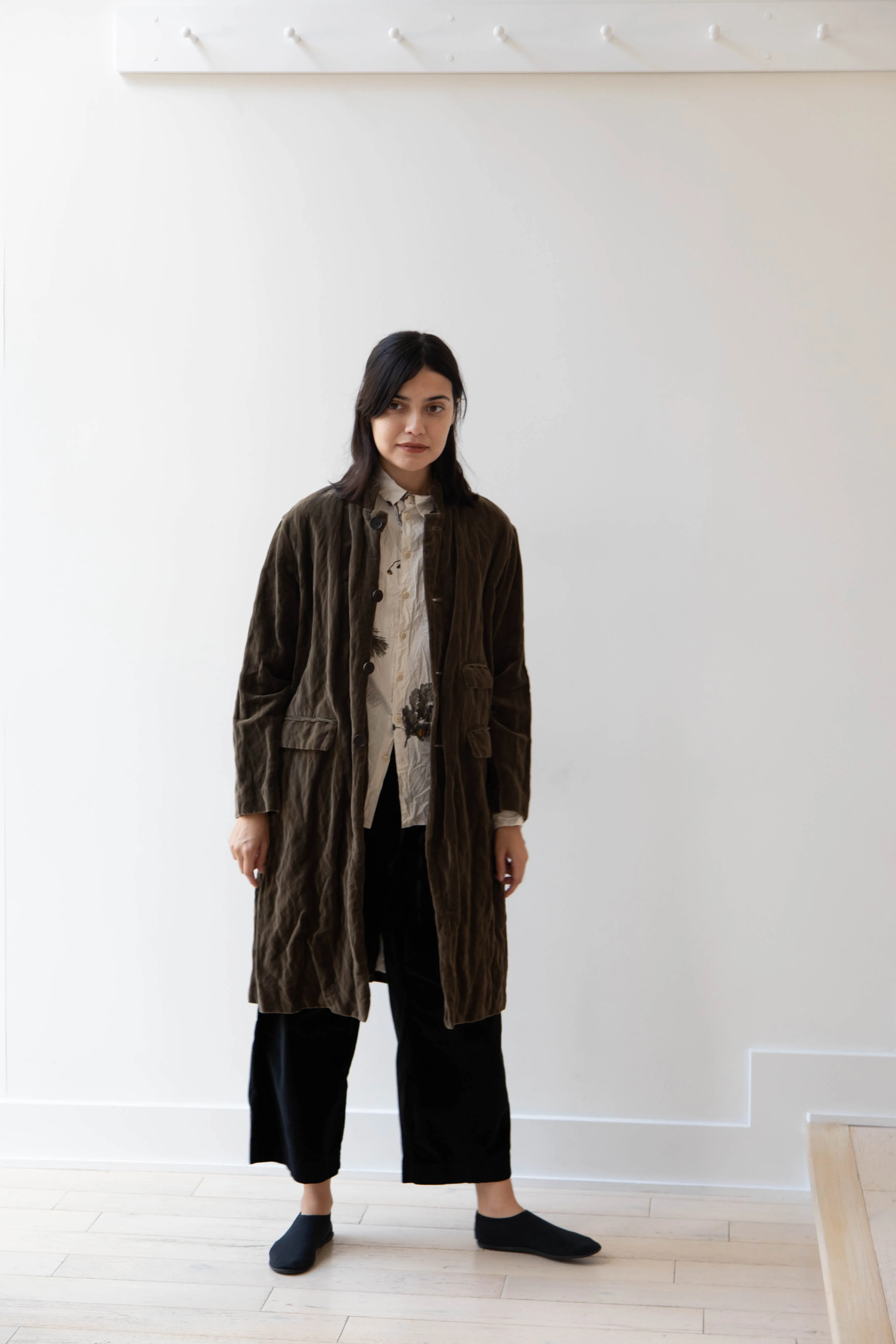 Pas de Calais | Velvet Coat in Khaki