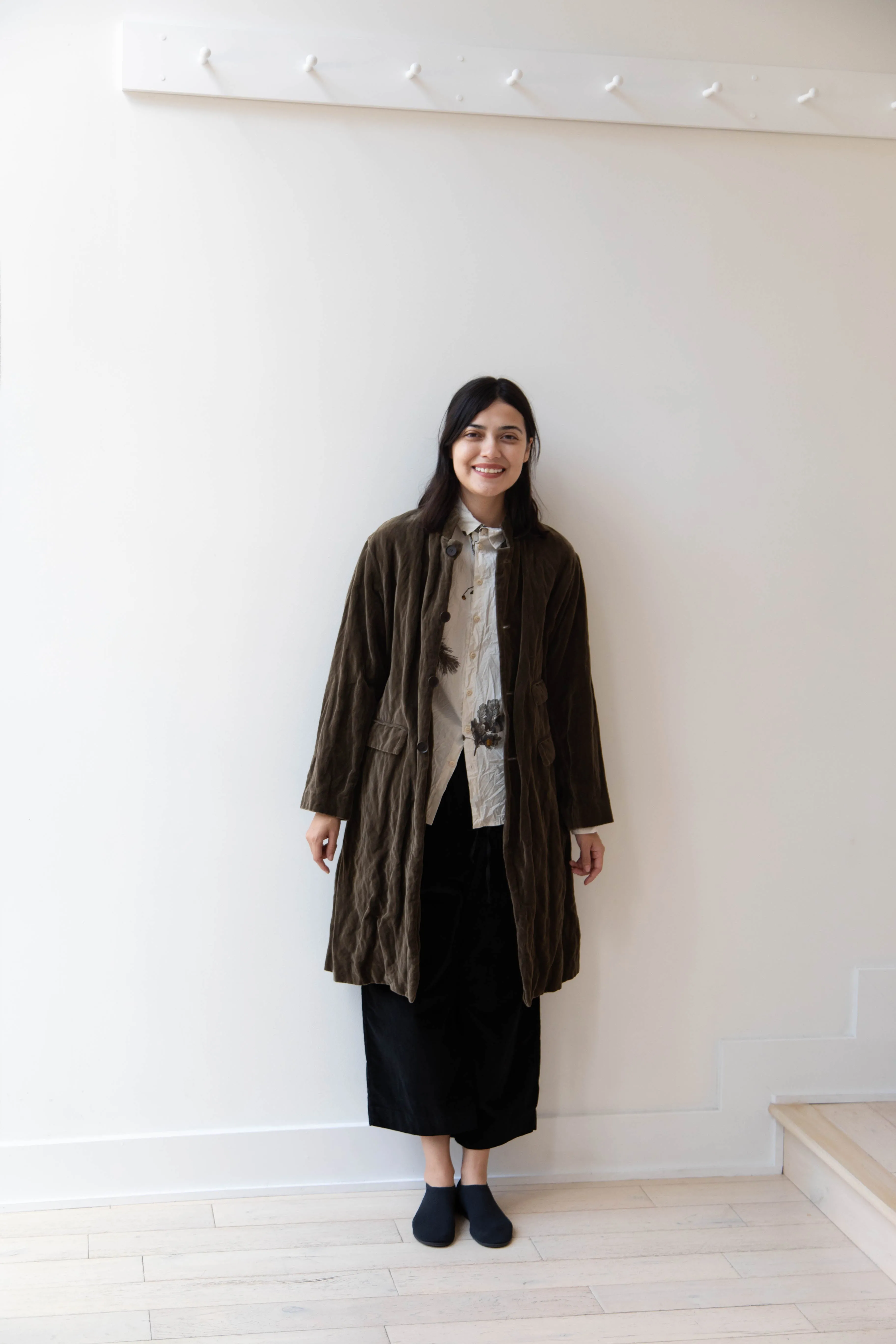 Pas de Calais | Velvet Coat in Khaki