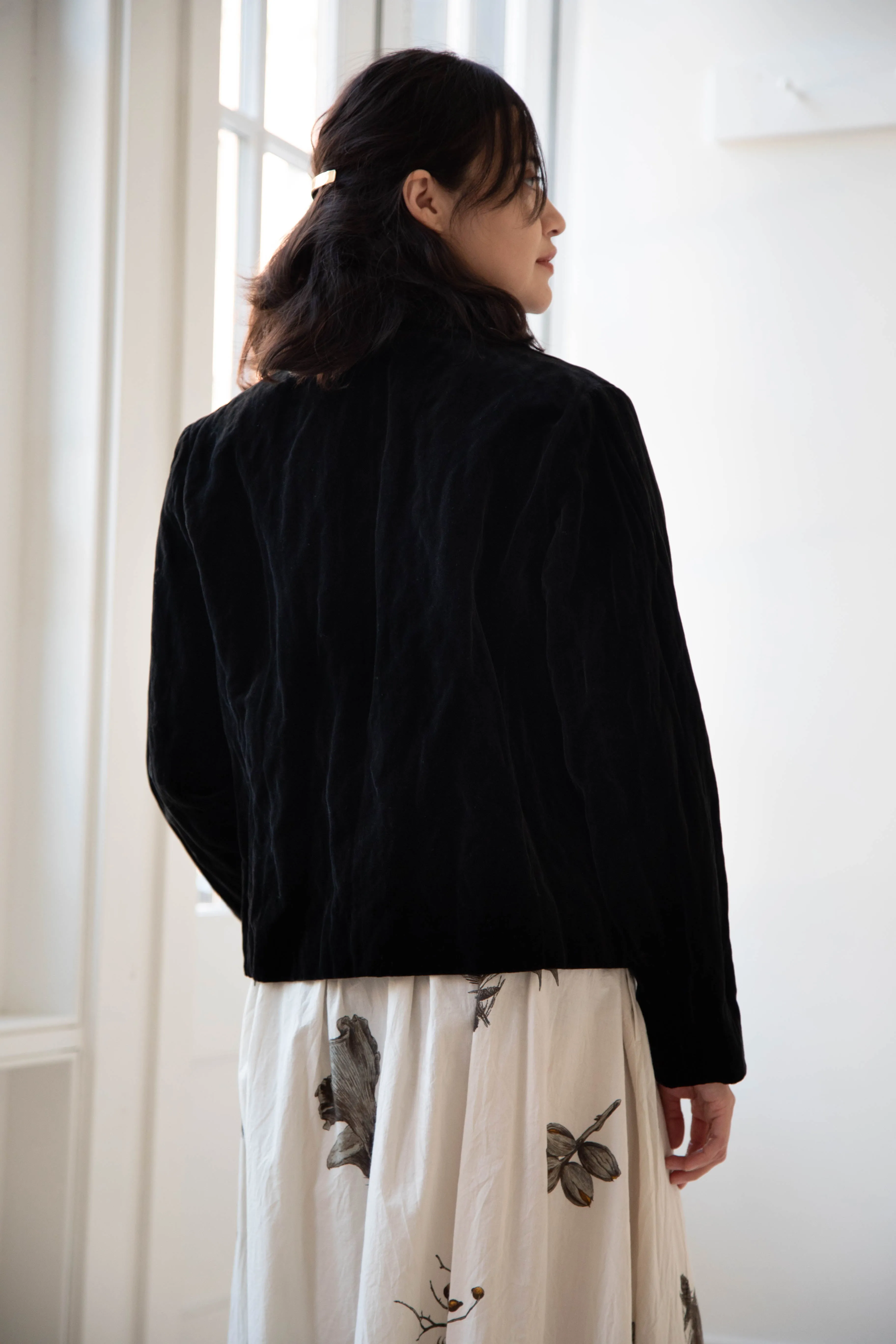 Pas de Calais | Velvet Jacket in Black