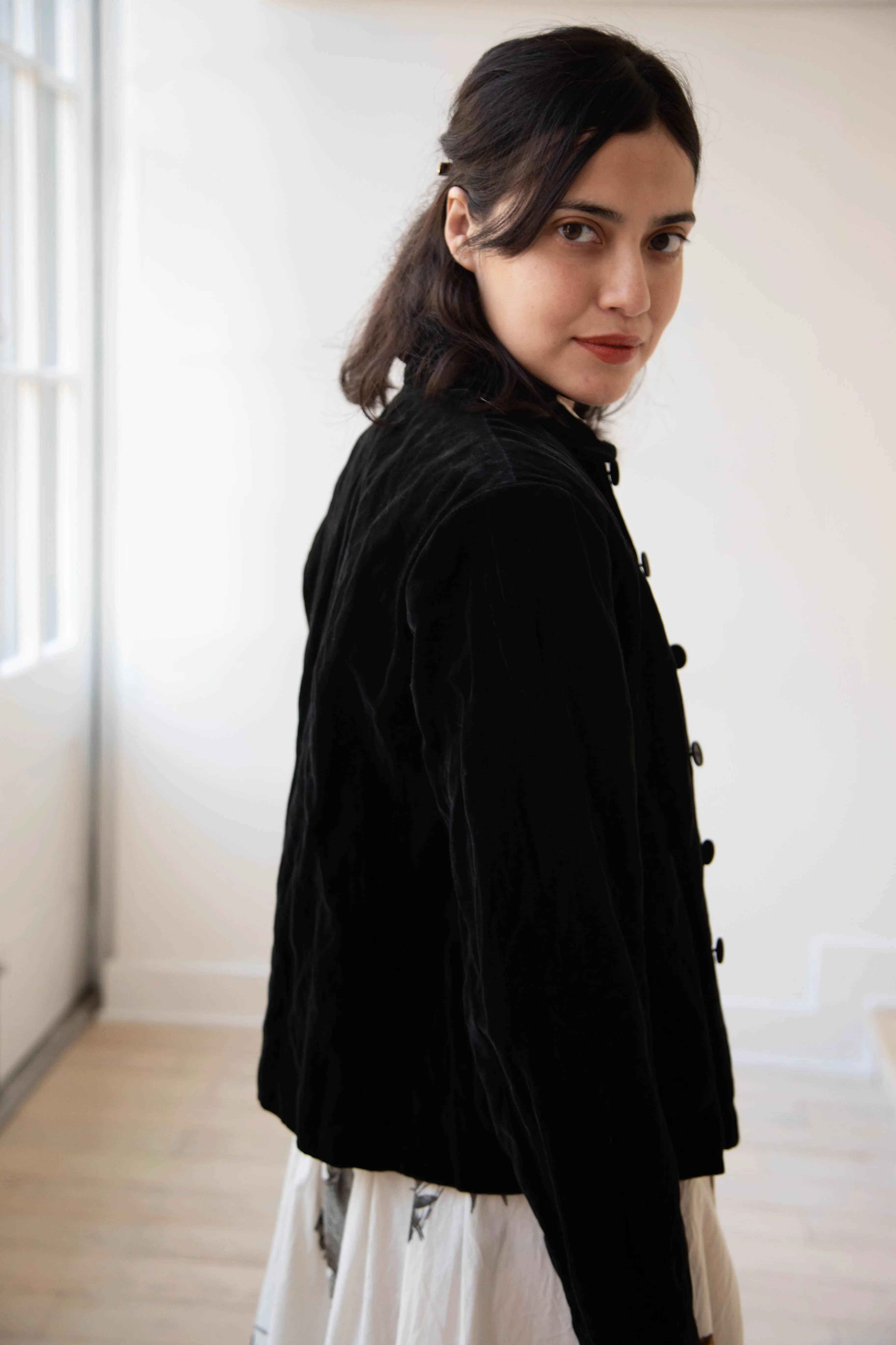 Pas de Calais | Velvet Jacket in Black